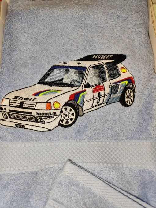 COFFRET  SERVIETTE  BRODEE + GANT     205 rallye 