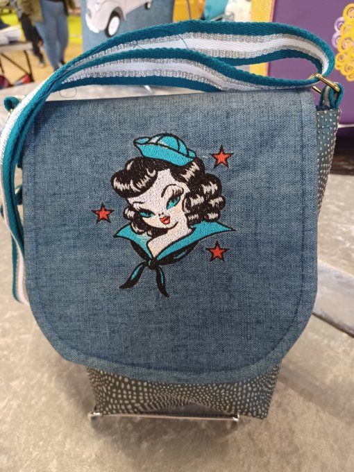 SAC  " SACOCHE " BRODE PIN UP