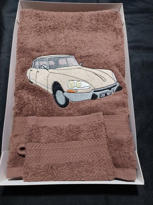 COFFRET  SERVIETTE + GANT BRODERIE DS