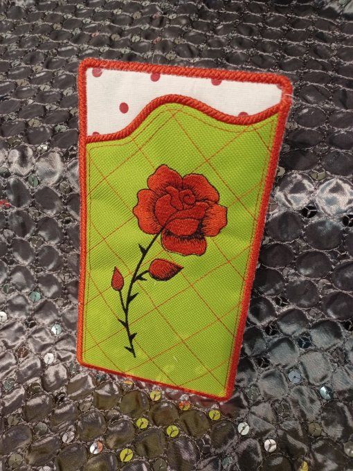 ETUI LUNETTES BRODE ROSE PIN UP 